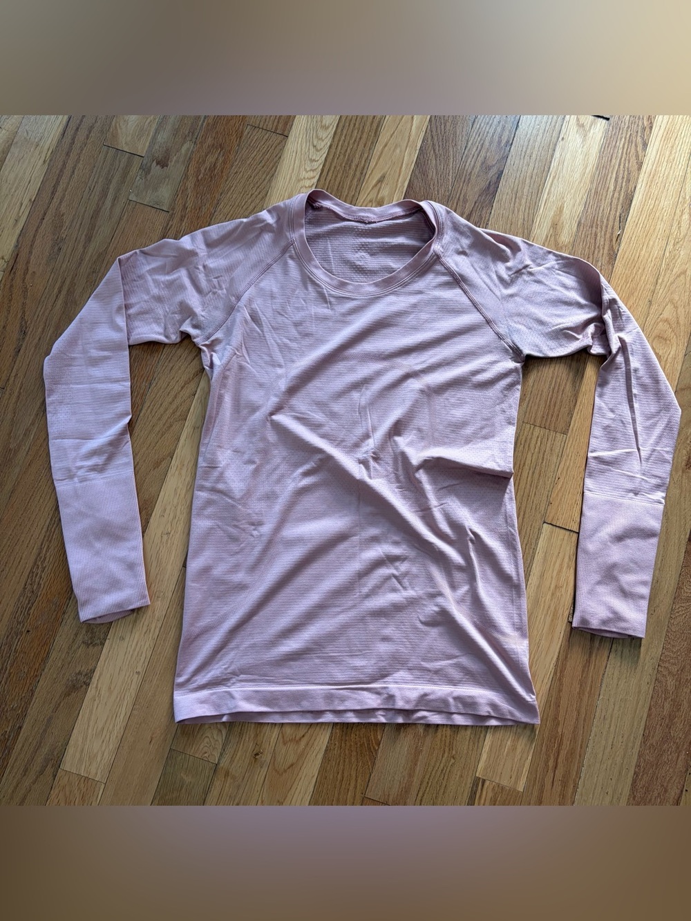 Lululemon Pink Long Sleeve Crew Neck Top Size 8 Women’s